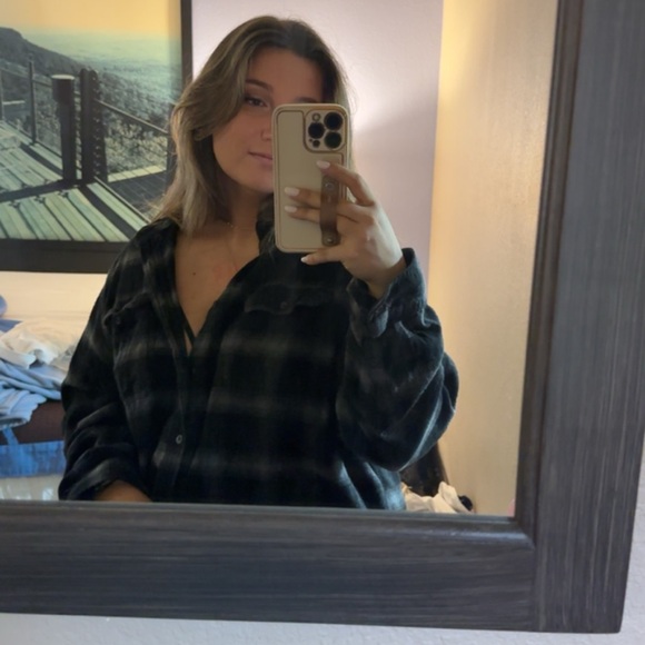 Meet your Posher, Riley - Picture 2 of 7